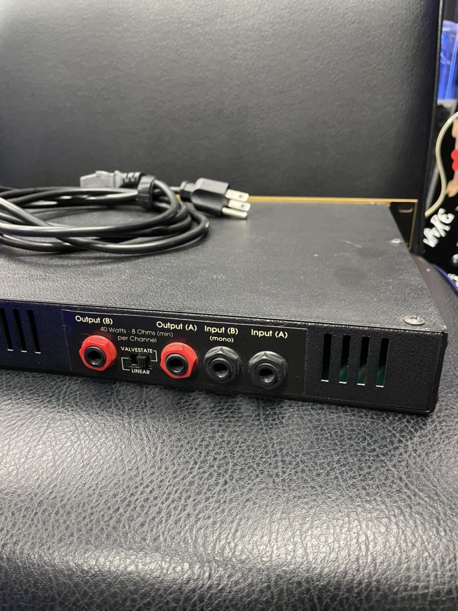 人気のMarshall Valvestate 8004 40w 2ch.パワーアンプ マーシャル
