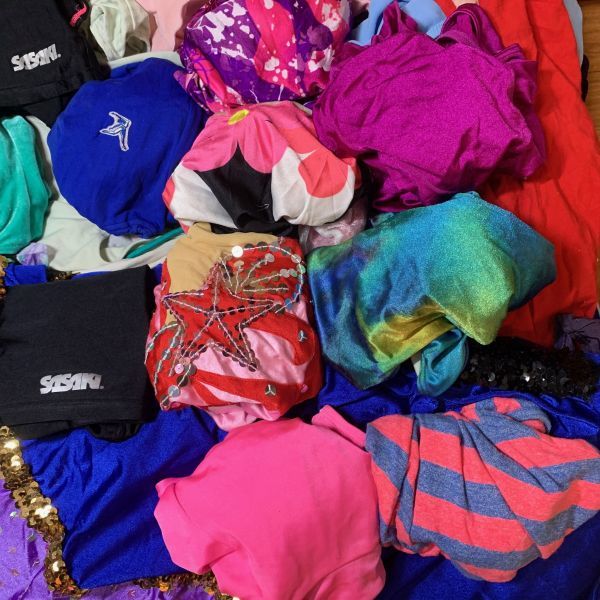 【整理品リサイクル】女子レオタードKIDSレオタード100枚程度★チャコットSASAKIなどブランドいろいろサイズいろいろお楽しみセット⑥_4