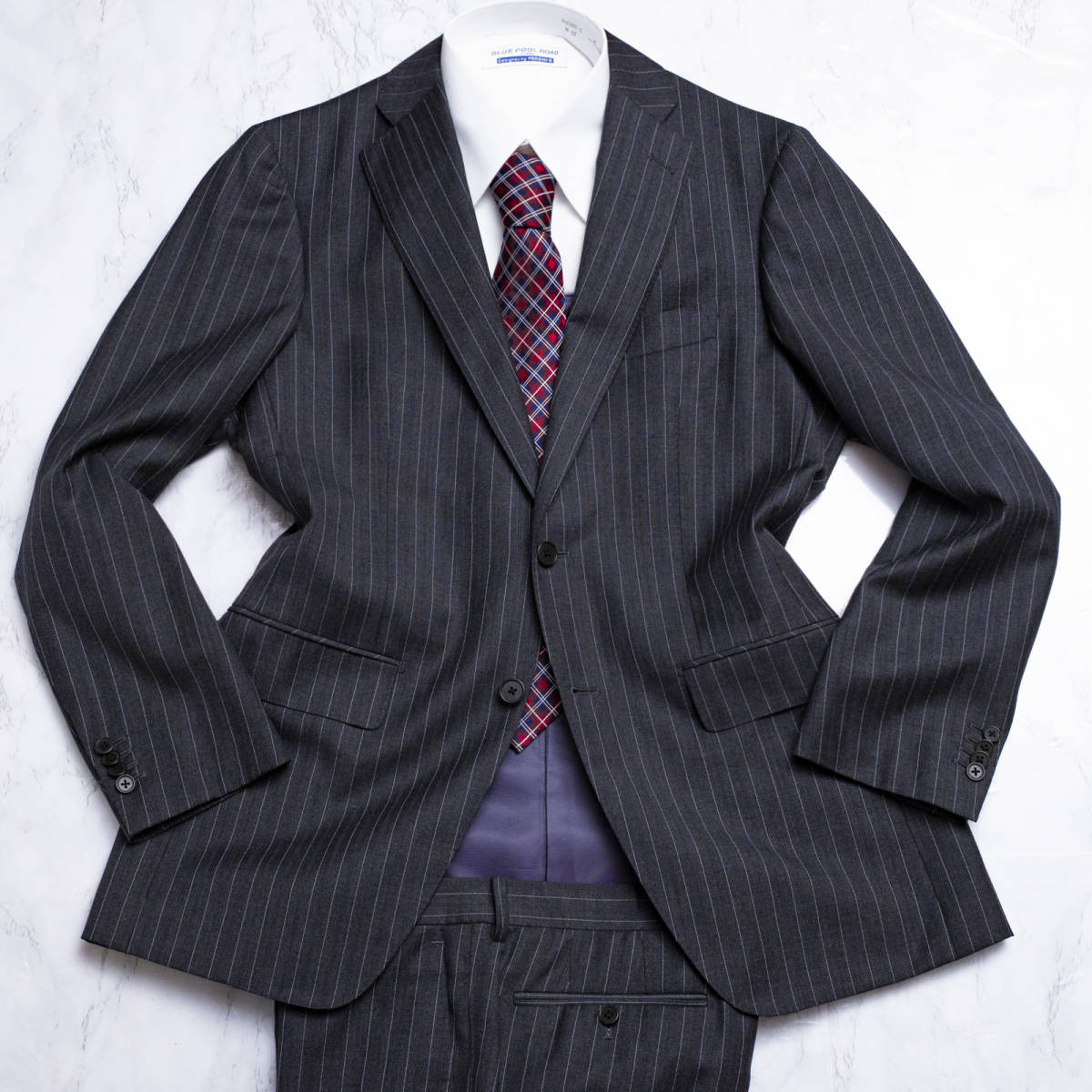 THE SUIT COMPANY（テーラードジャケット）のフリマアイテム一覧 