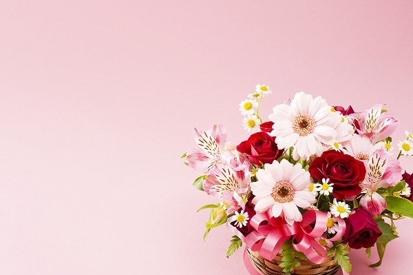 8 1円 フリー素材 写真 ガーベラ 薔薇 フラワーアレンジメント 画像データ 売買されたオークション情報 Yahooの商品情報をアーカイブ公開 オークファン Aucfan Com