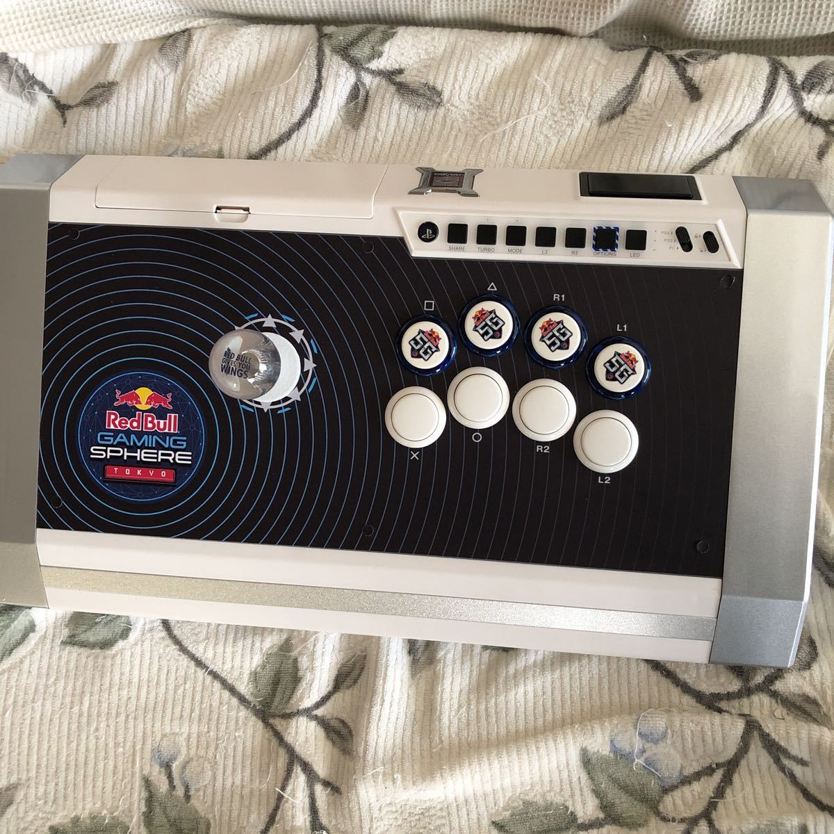 アーケードコントローラー レッドブルキャンペーン限定カスタム
