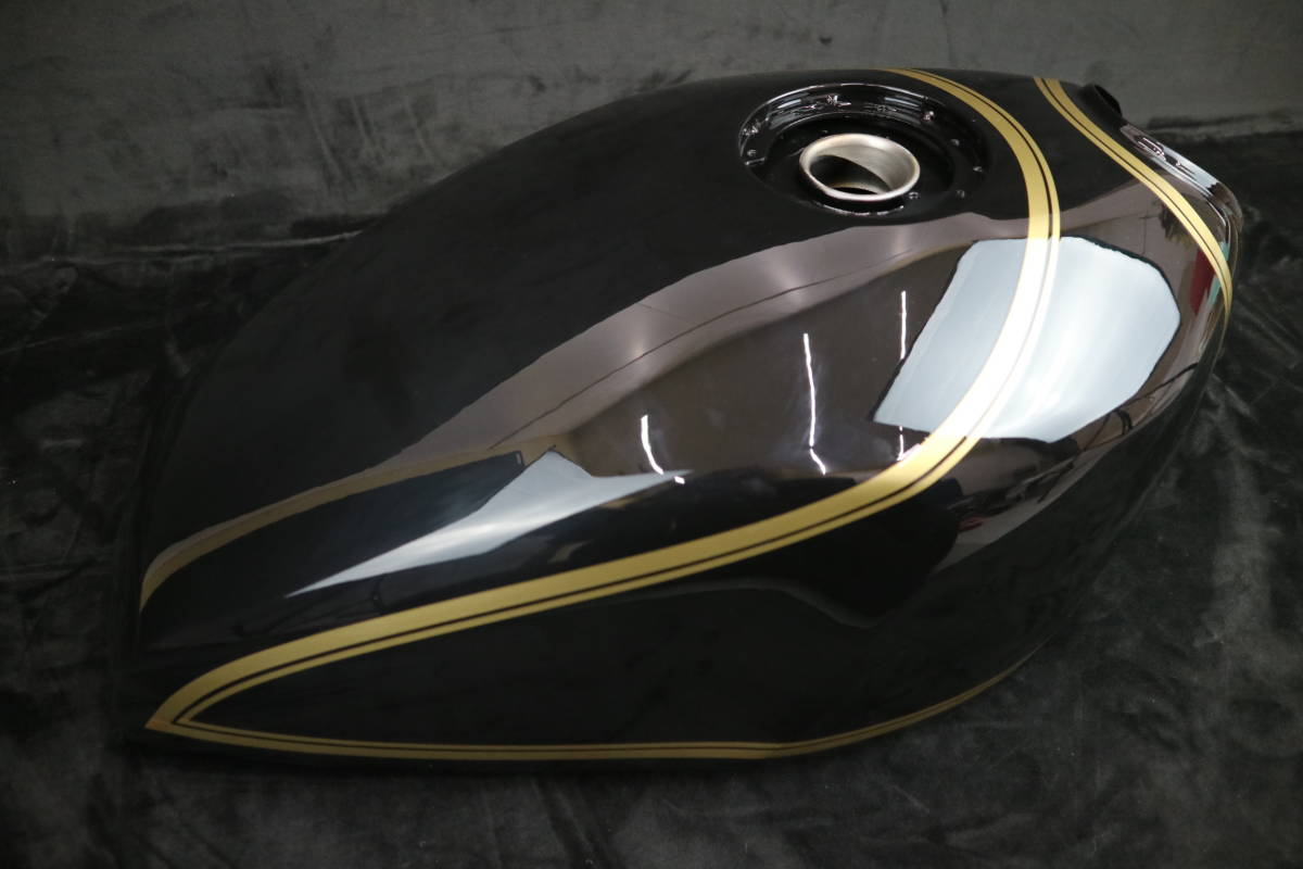 ゼファー400 外装 セット 黒金 タンク STDアルフィン テールカウル