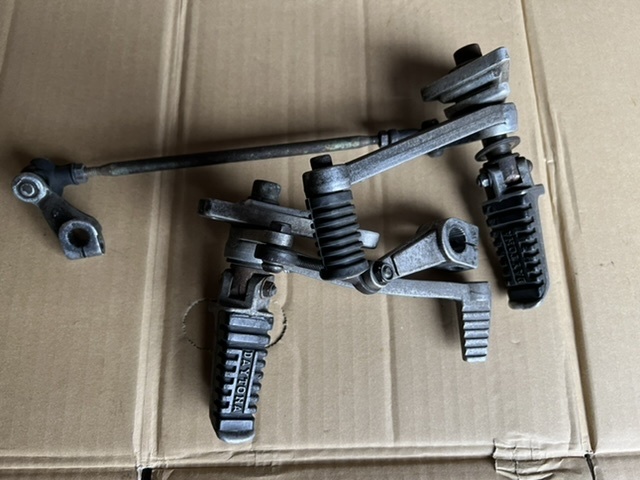 希少 gpz400 デイトナバックステップ 当時物 BEET マッククレーン