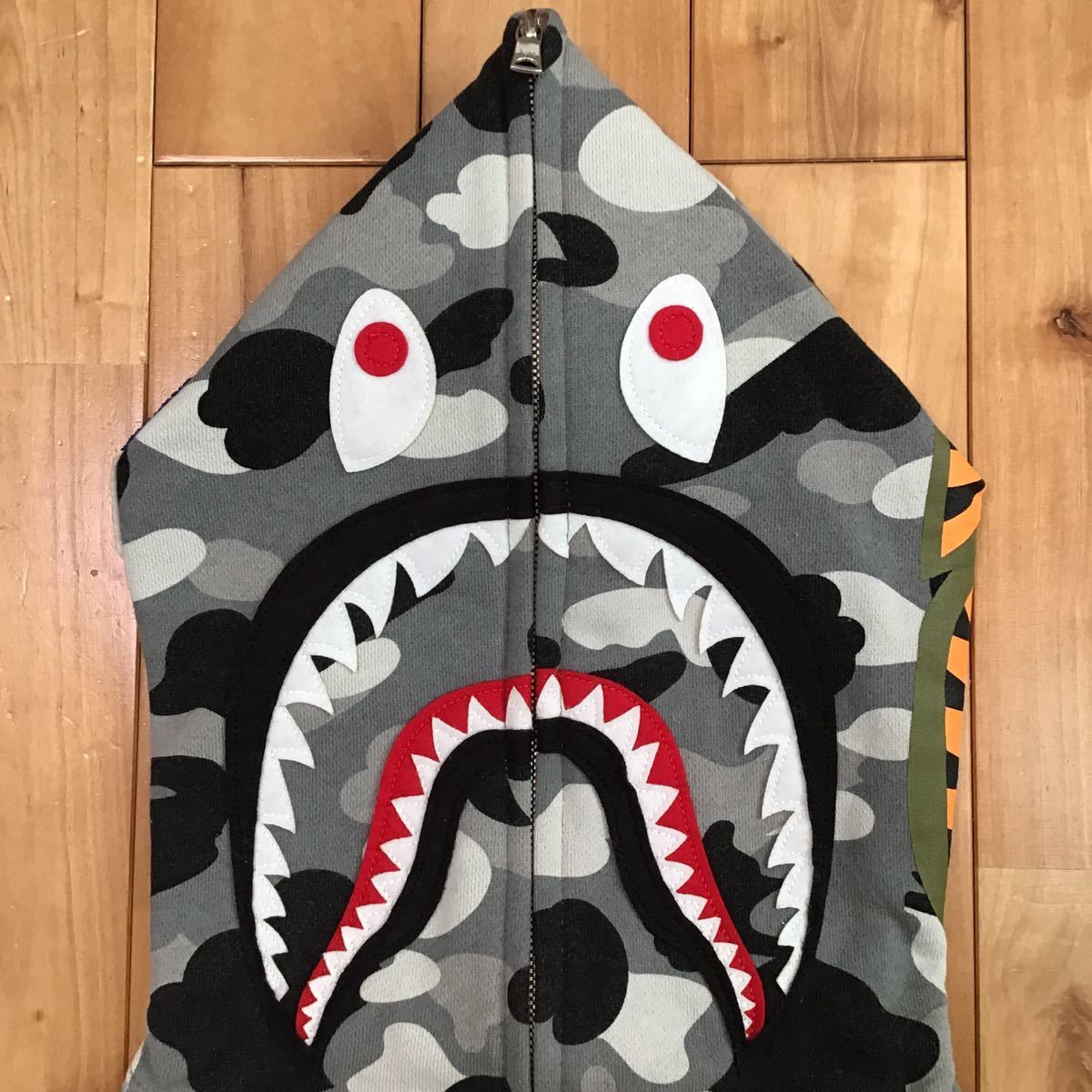 A BATHING APE シャーク ジップ パーカー M グレー ☆新品☆ NFS