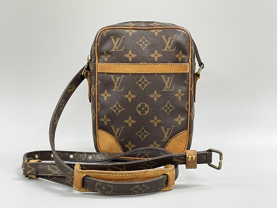 LOUIS VUITTON ルイ ヴィトン M45266 ダヌーブ モノグラム ショルダー 