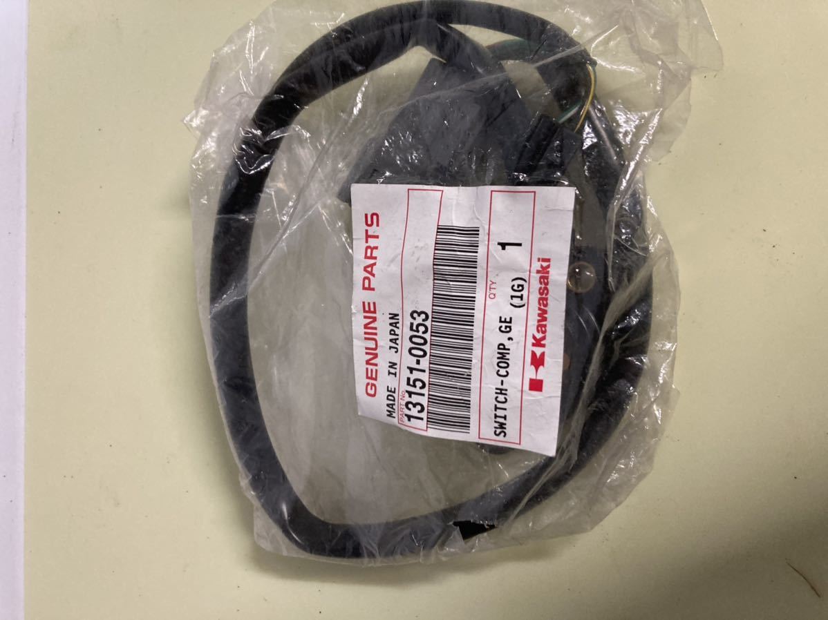 13151-0053 Kawasaki ZX-10R用スイッチ スイッチコンプギアポジション