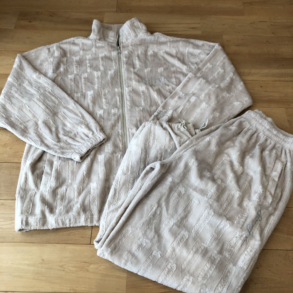 T*M様 90s sean john ベロア セットアップ 希少 XL B系 B 今日のコーデ！ お久の @seanjohn のベロアセットアップ🔥 やっぱり