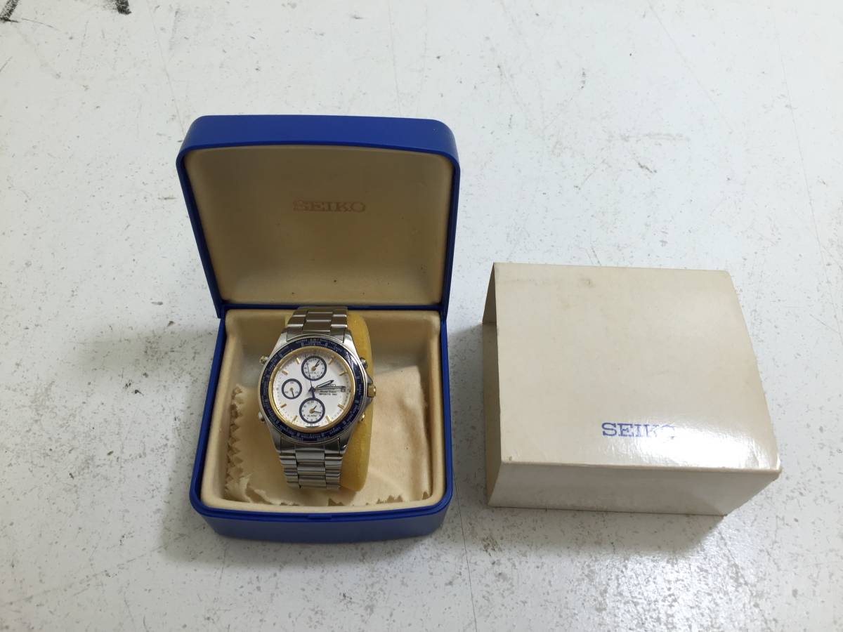 ◇SEIKO セイコー クロノグラフ デイト 白文字盤 5T52-6A5A 動作品
