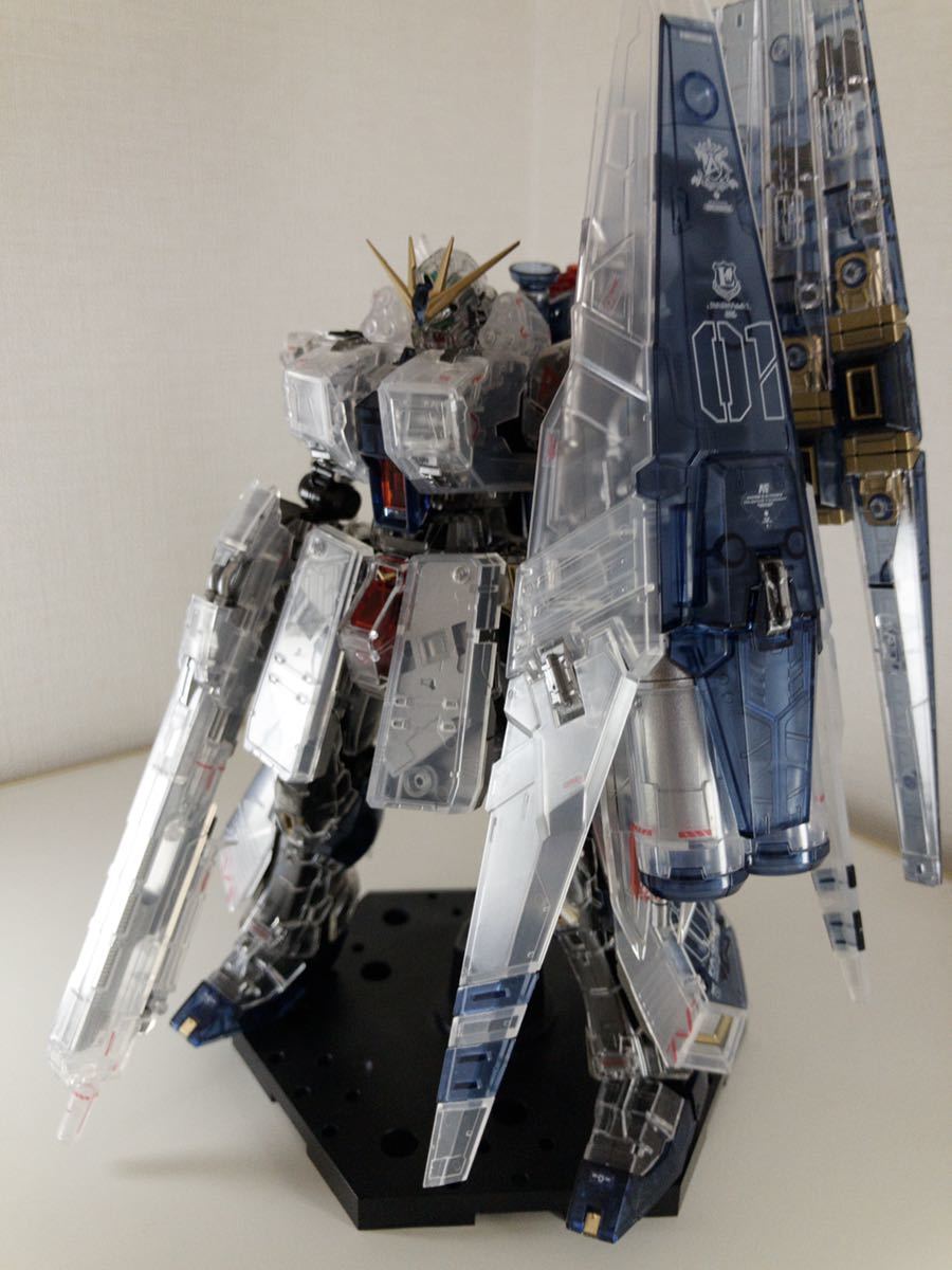 RG 1/144 νガンダム [クリアカラー] 機動戦士ガンダム 逆襲のシャア 新