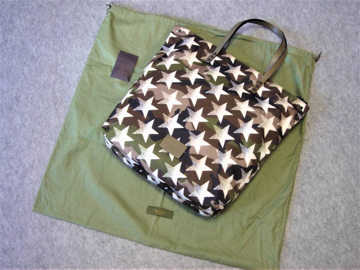 ヴァレンティノ VALENTINO 美品 スカーフ カモフラ柄 星柄