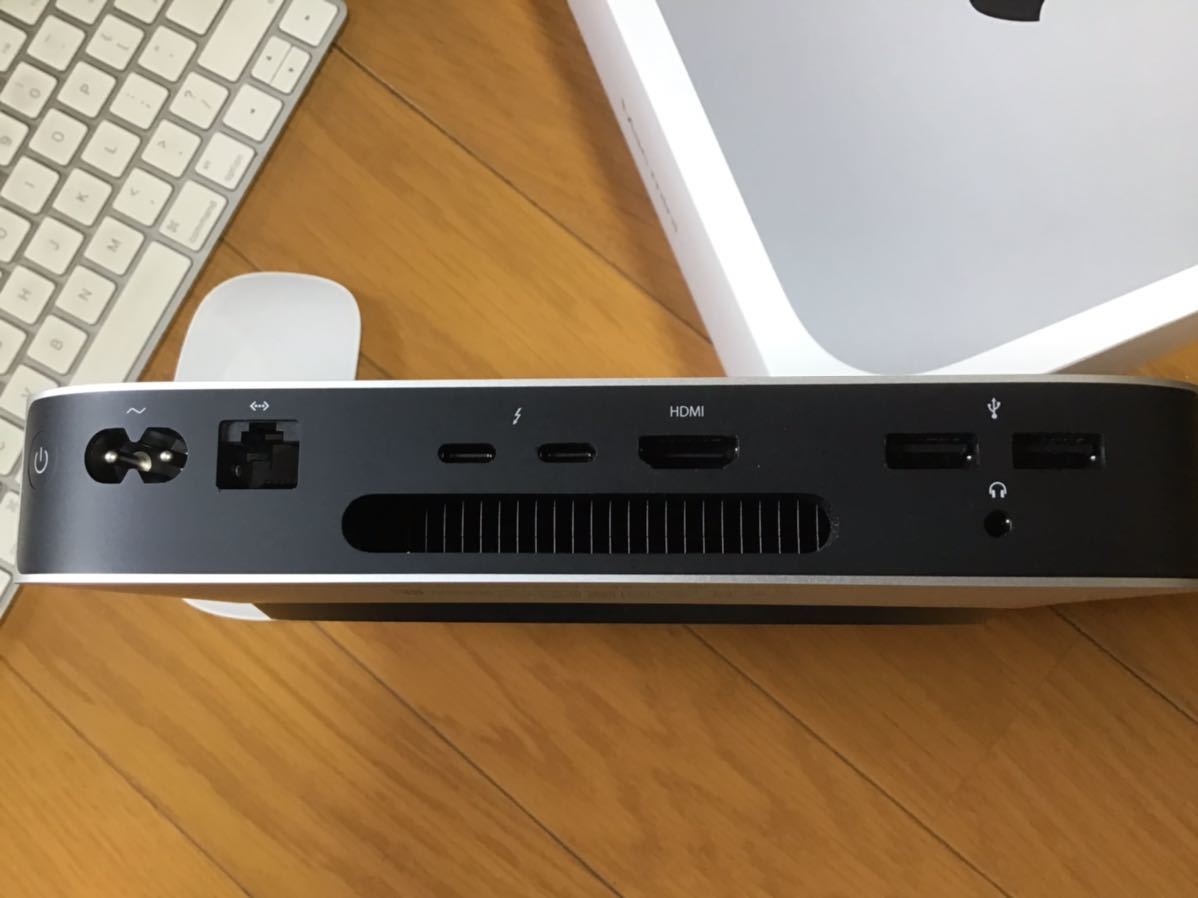 Apple Mac M1 512GB mini 8GB 0 Mini RAM SSD with Chip (8GB com: • SSD