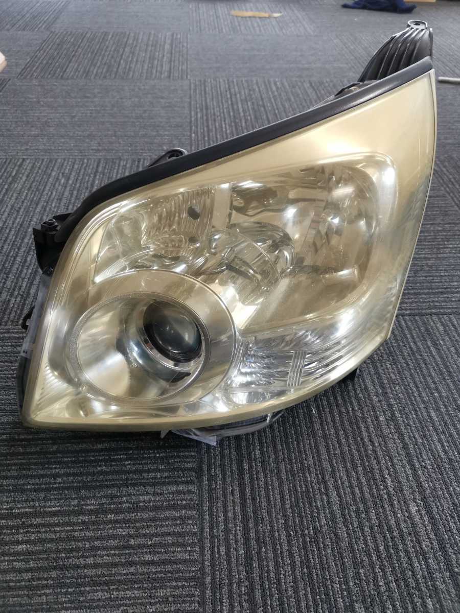 ノア 70系 純正左ヘッドライト 左ヘッドライト HID 破損なし コイト 28-201