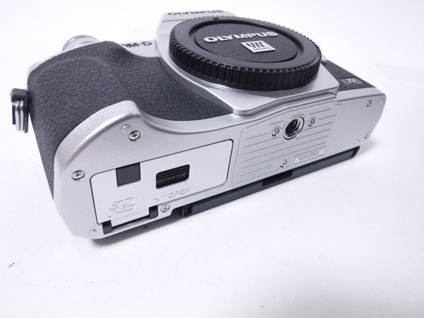 送料無料 OLYMPUS オリンパス ミラーレス 一眼 カメラ OM-D E-M10