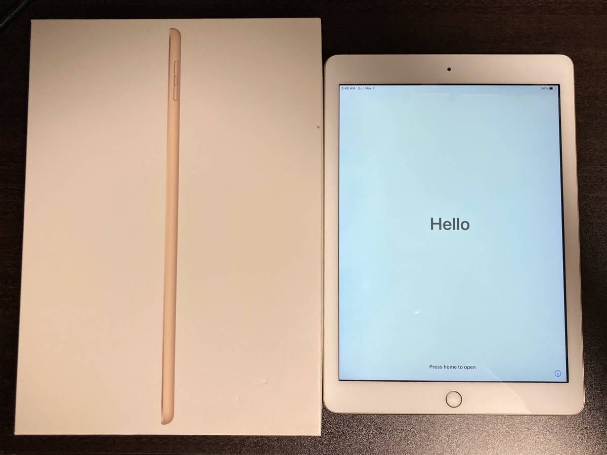 iPad Apple 第5世代 32GB Wi-Fiモデル シルバー Wi-Fi 整備済み品 (第