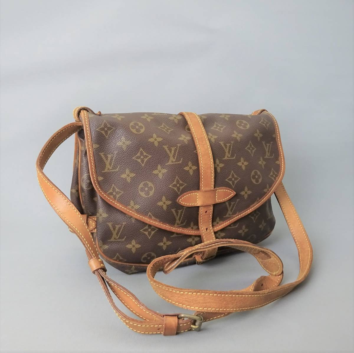 本物□ルイヴィトン□モノグラム/M42256/ソミュール 30□斜めがけ 