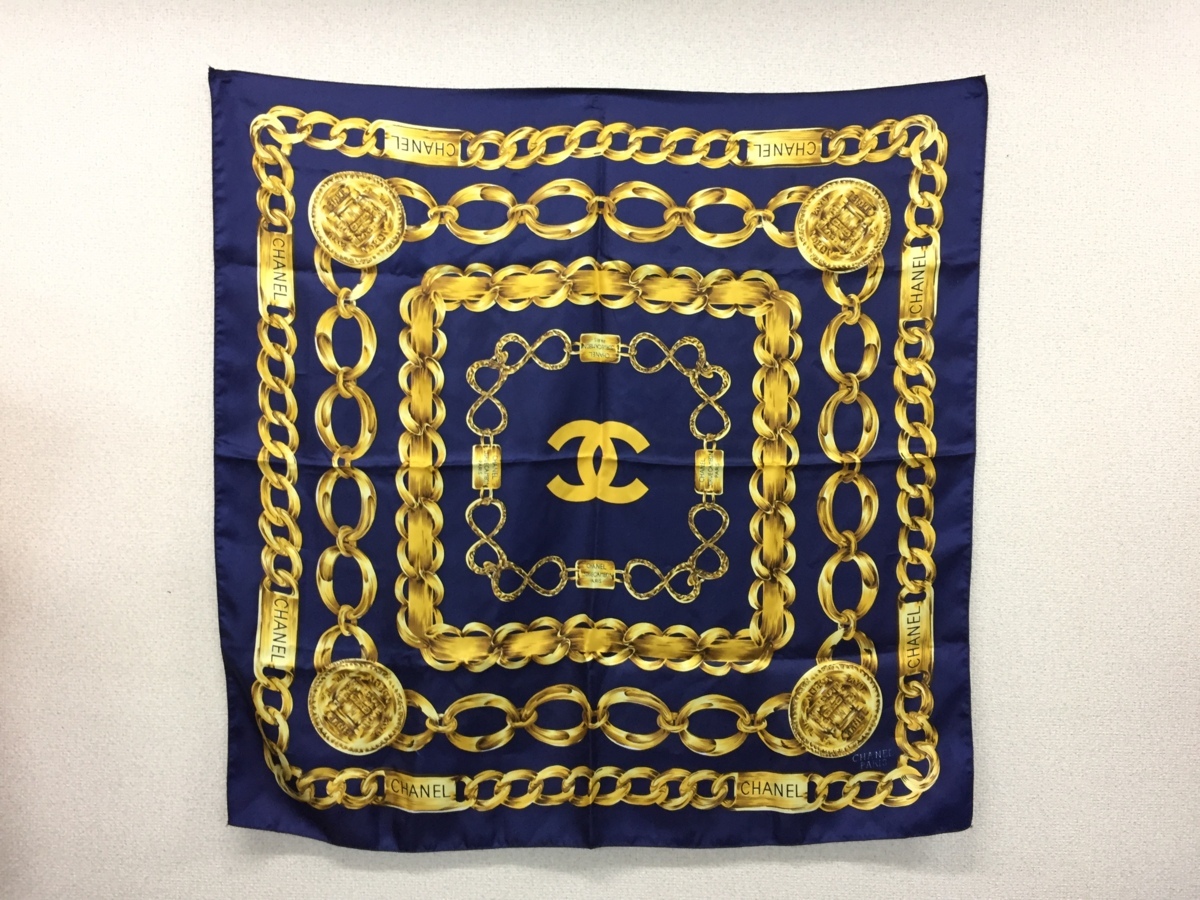 【まとめ】 HERMES カレ90 「Les Jardiniers du Roy(庭師のロイ)」/ CHANEL ココマーク柄 他 シルク100% スカーフ 5点 中古 Les Jardiniers du カレ 超美品 1960年代フランス製