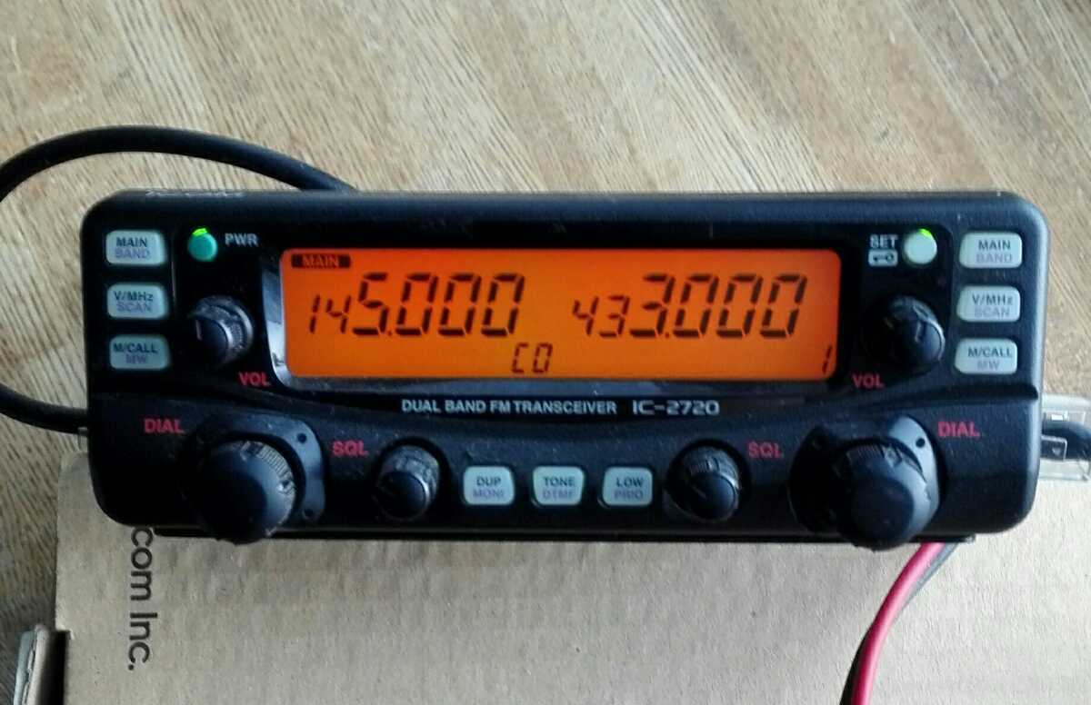 アイコムIC-2720D 50w アマチュア無線機 生産終了品 ＞ 144⁄430MHz