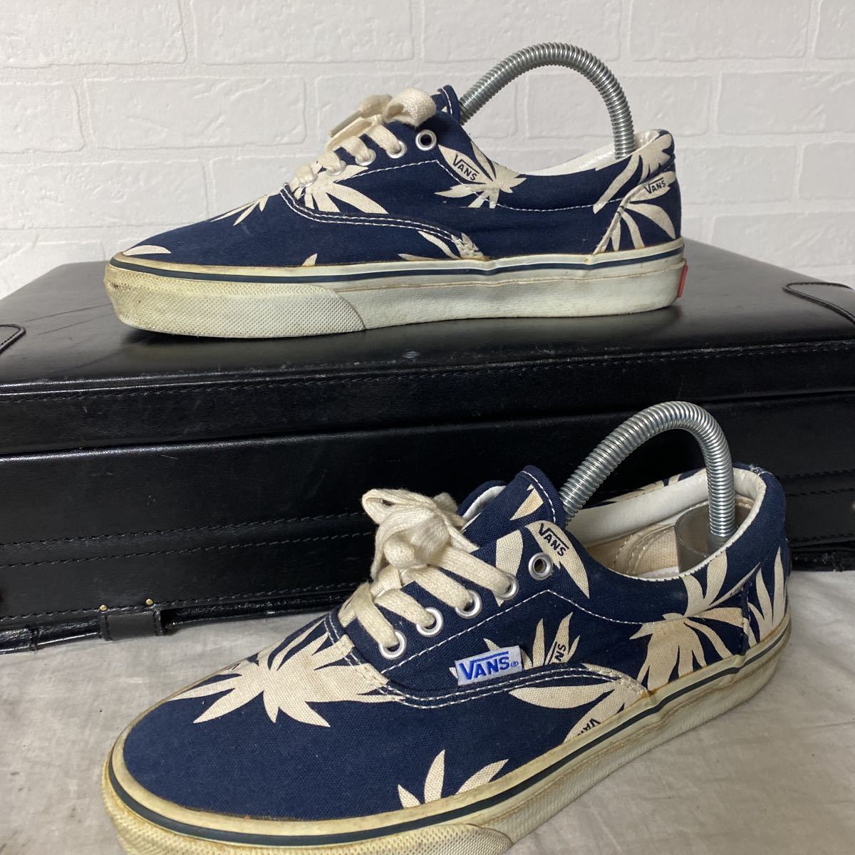 2276 Vans ヴァンズ オーセンティック シューズ スニーカー レースアップ イラスト 24 5 メンズ ネイビー 24 5cm 売買されたオークション情報 Yahooの商品情報をアーカイブ公開 オークファン Aucfan Com 2276 Vans ヴァンズ オーセンティック シューズ スニーカー レースアップ イラスト 24 5 メンズ ネイビー 24 5cm 売買されたオークション情報 Yahooの商品情報をアーカイブ公開 オークファン Aucfan Com
