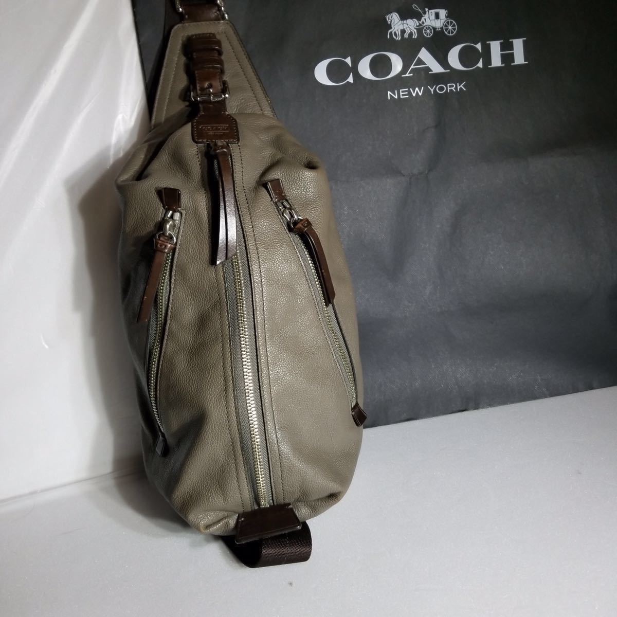 ◇美品に近い◇(COACH コーチ)トンプソン 本革◇スリング パック