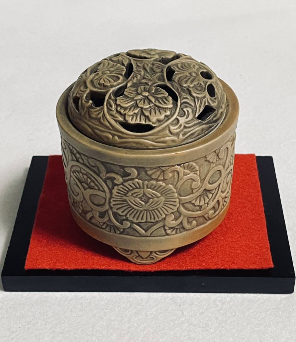 香炉 - メルカリ 鍋島焼 鍋島焼大秀作「青磁山水香炉」 大秀窯 大秀作