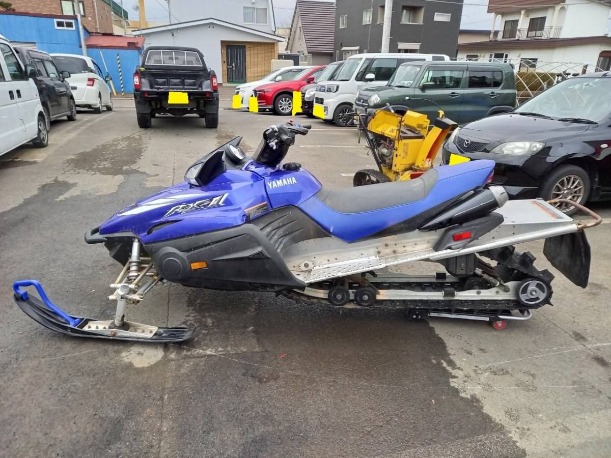 スノーモービル　RX-1 YAMAHA ヤマハ初4ストロークエンジン搭載、新しいスノーモビルの走りを提唱