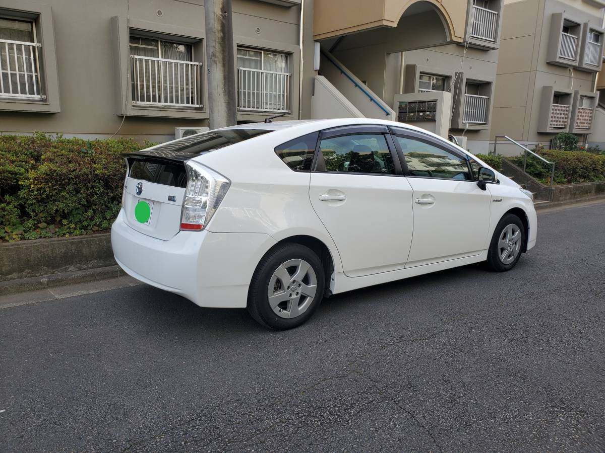 トヨタ プリウス 後期型 車検令和5年 走行24.7万キロ ZVW30 沖縄発