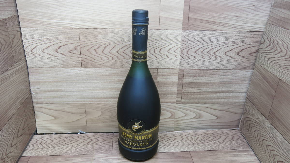 ☆GOL☆【古酒】REMY MARTIN NAPOLEON COGNAC レミーマルタン