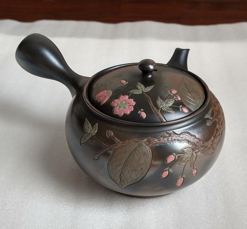五】青花纏枝花卉文壷 清朝時代 | 清朝時代 大壷 銀閣中国美術 SALE
