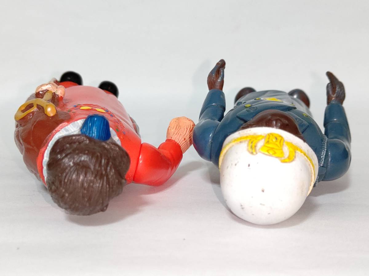 ブルマァク Sfドラマ 猿の軍団 警察署長ゲバー ゲバー署長 占い師サバト ソフビ フィギュア 当時物 2体まとめて 2901 ソフビ 売買されたオークション情報 Yahooの商品情報をアーカイブ公開 オークファン Aucfan Com