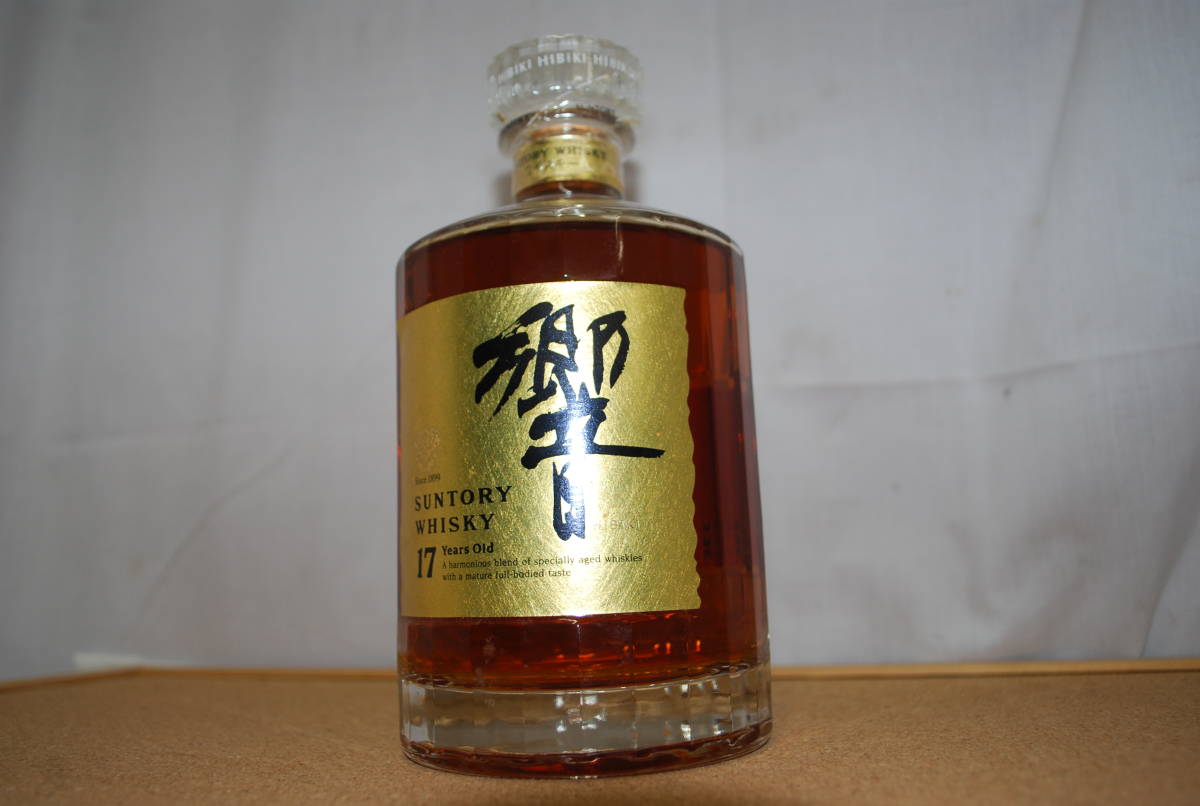 未開封品 箱無し 現状品 SUNTORY サントリー 響 HIBIKI 17年 ゴールド 