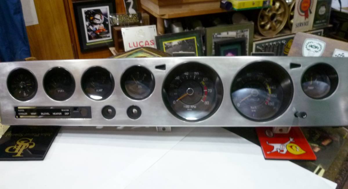 ケンメリ2000GT 7連メーター＋GT-R風仕上げメーターパネル 動作未確認