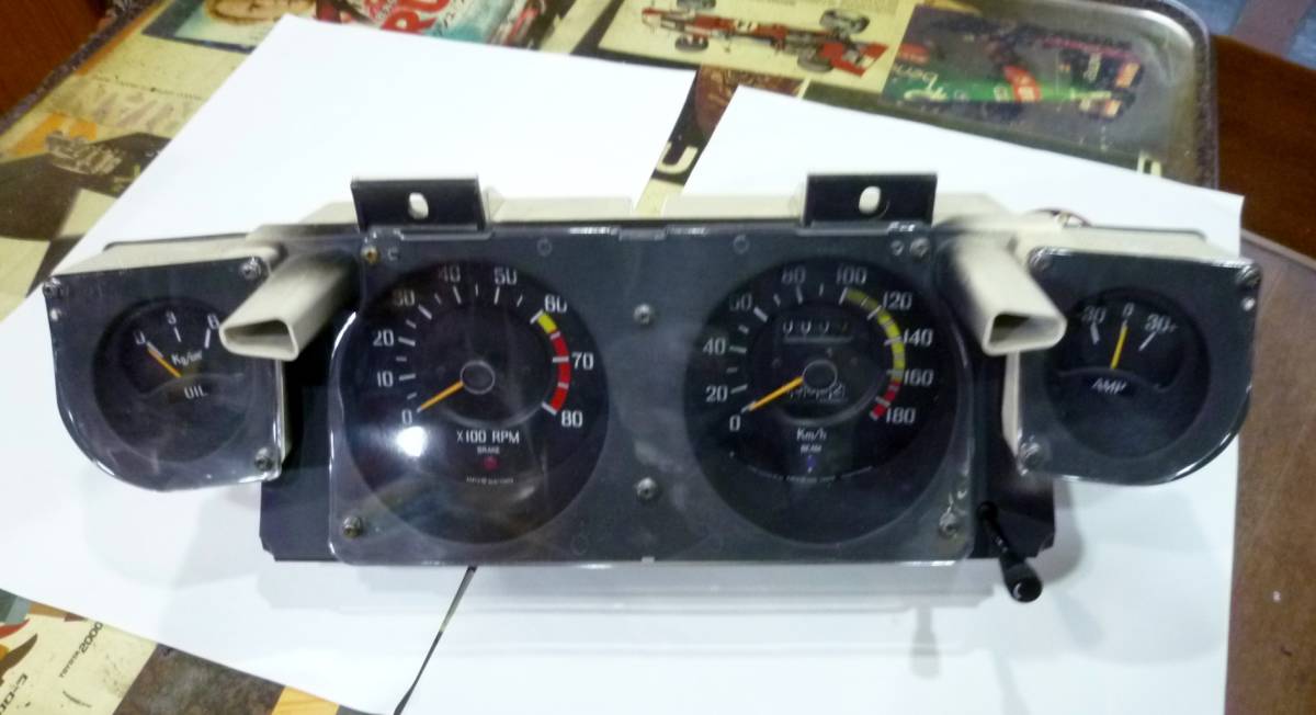 ケンメリ2000GT 7連メーター＋GT-R風仕上げメーターパネル 動作未確認
