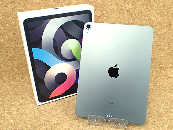 Apple iPad air 第5世代 Wi-Fiモデル 256GB キーボードケース付き