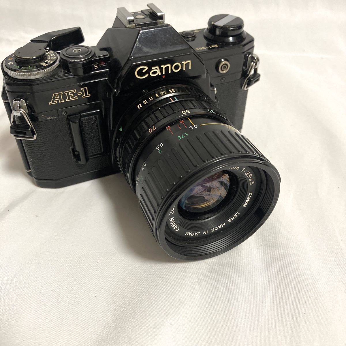 Canon AE-1 フィルム一眼レフカメラ レンズセット　ジャンク品 送料無料！Canon キヤノン AE-1 一眼レフフィルムカメラ ジャンク品