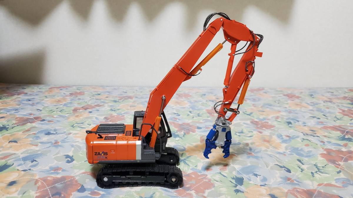 12 日立 HITACHI ZAXIS210K 3段ロング解体仕様 1/40 カスタムモデル  
