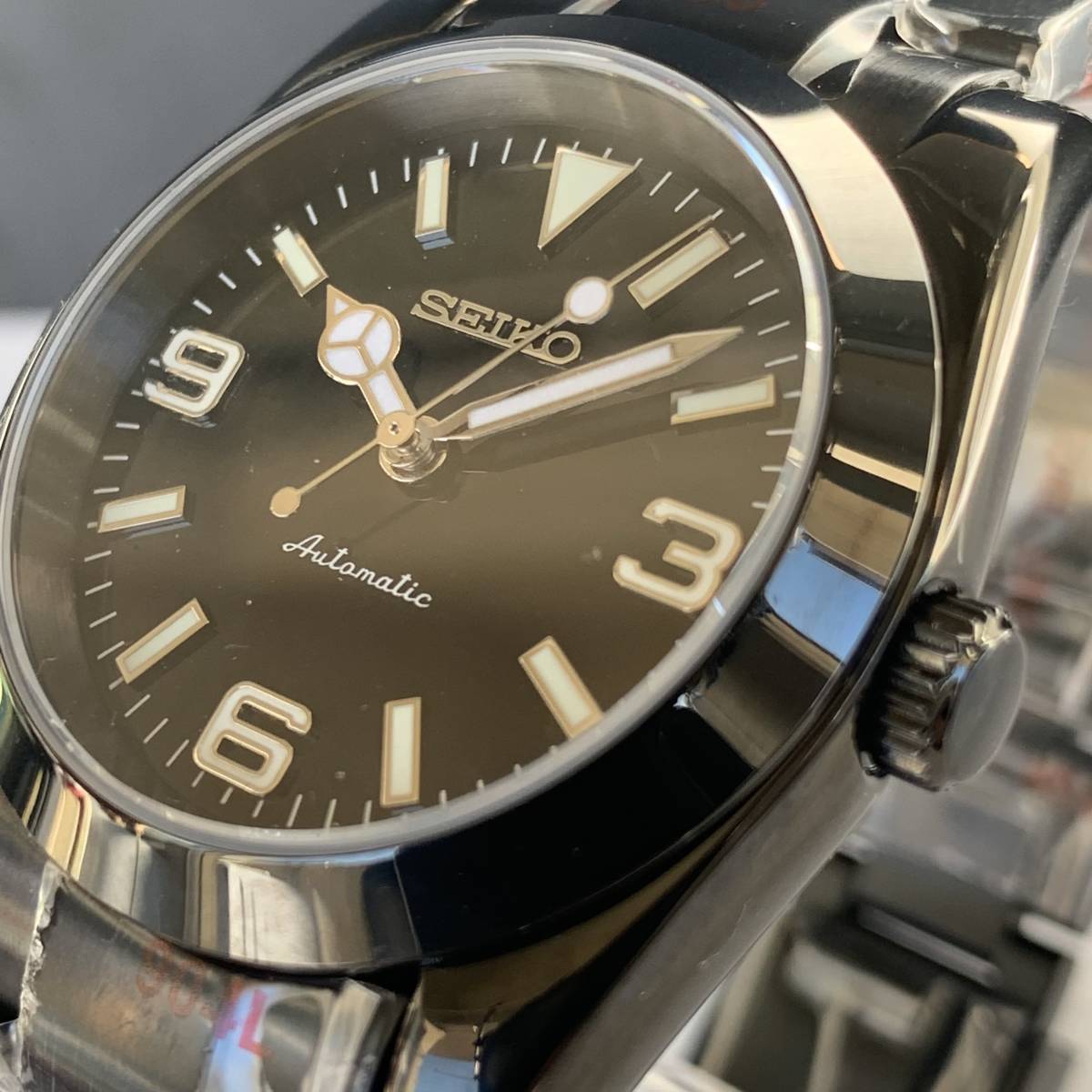 MOD　機械式自動巻(手巻機能付)　エクスプローラー　極美品 SEIKO MOD オールグロスブラック エクスプローラーワンタイプ カスタム