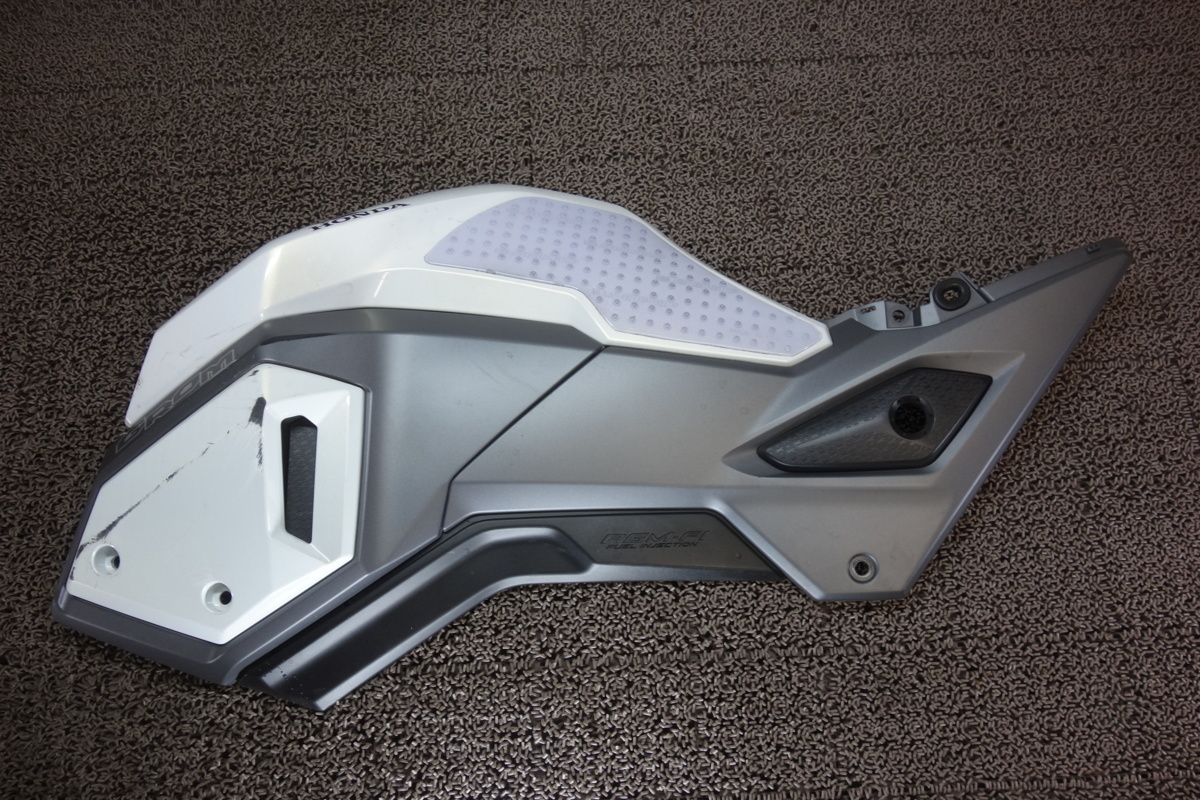 グロム 左 サイドカウル ミドルカウル サイドカバー サイドアッパー シュラウド Grom Jc75 純正 ホンダ R ホンダ用 売買されたオークション情報 Yahooの商品情報をアーカイブ公開 オークファン Aucfan Com