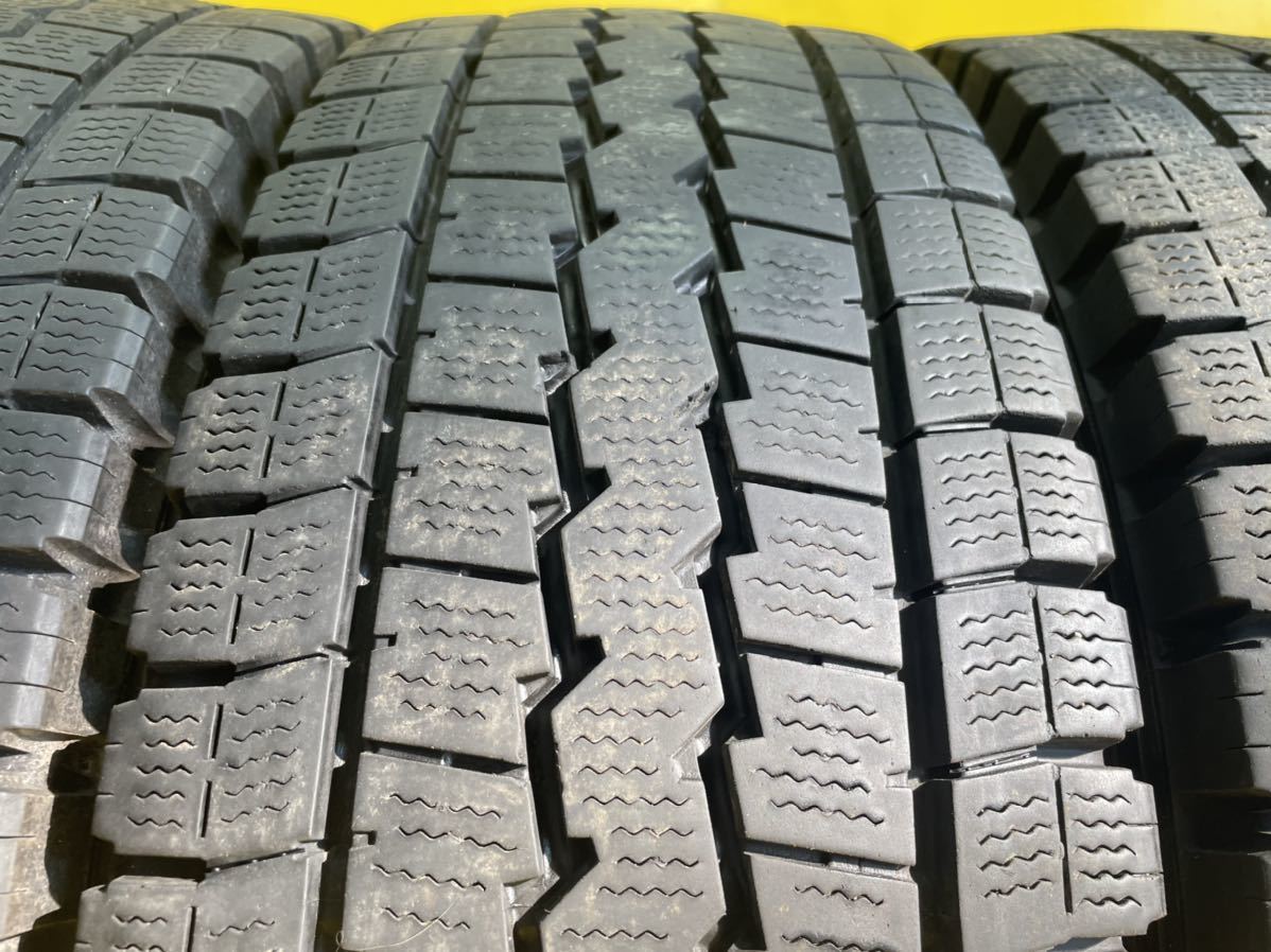 205/70R17.5(115/113L LT)スタッドレス[商品番号4402]ダンロップWINTER MAXX LT03 2018年製5本、2015年製1本セット