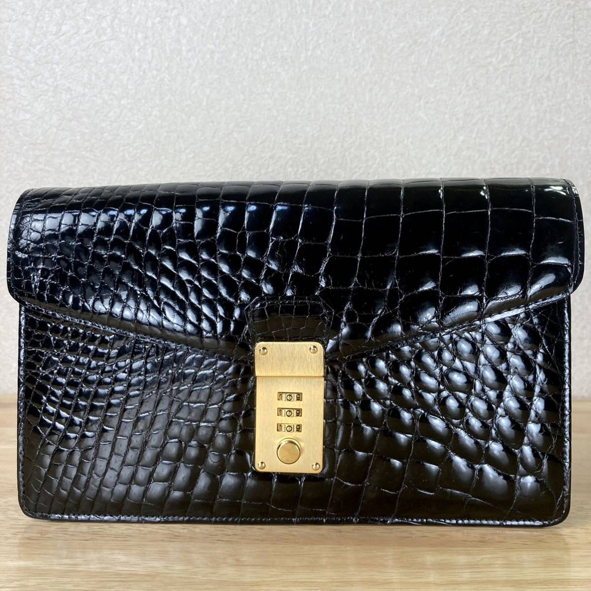 本物 最高峰 シャイニー クロコダイル crocodile 高級 セカンドバッグ 