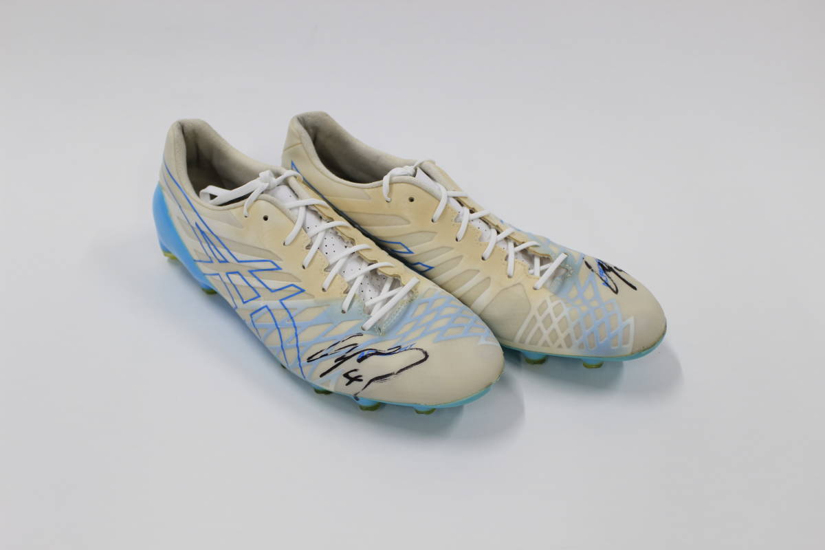 【ガンバ大阪　中谷進之介 直筆サイン入りスパイク】ASICS 支給品 日本代表 チャリティ】名古屋グランパス 中谷 進之介 選手 実使用 直筆サイン