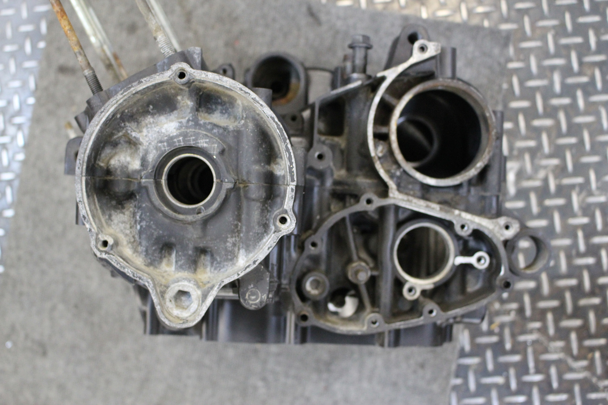 ★181★売切★ホンダ★CBR400F★NC17★エンジンクランクケース腰下★検/GS400GT380RXKHCBNTDバブRGFXホークタンク外装サイドカバー_7