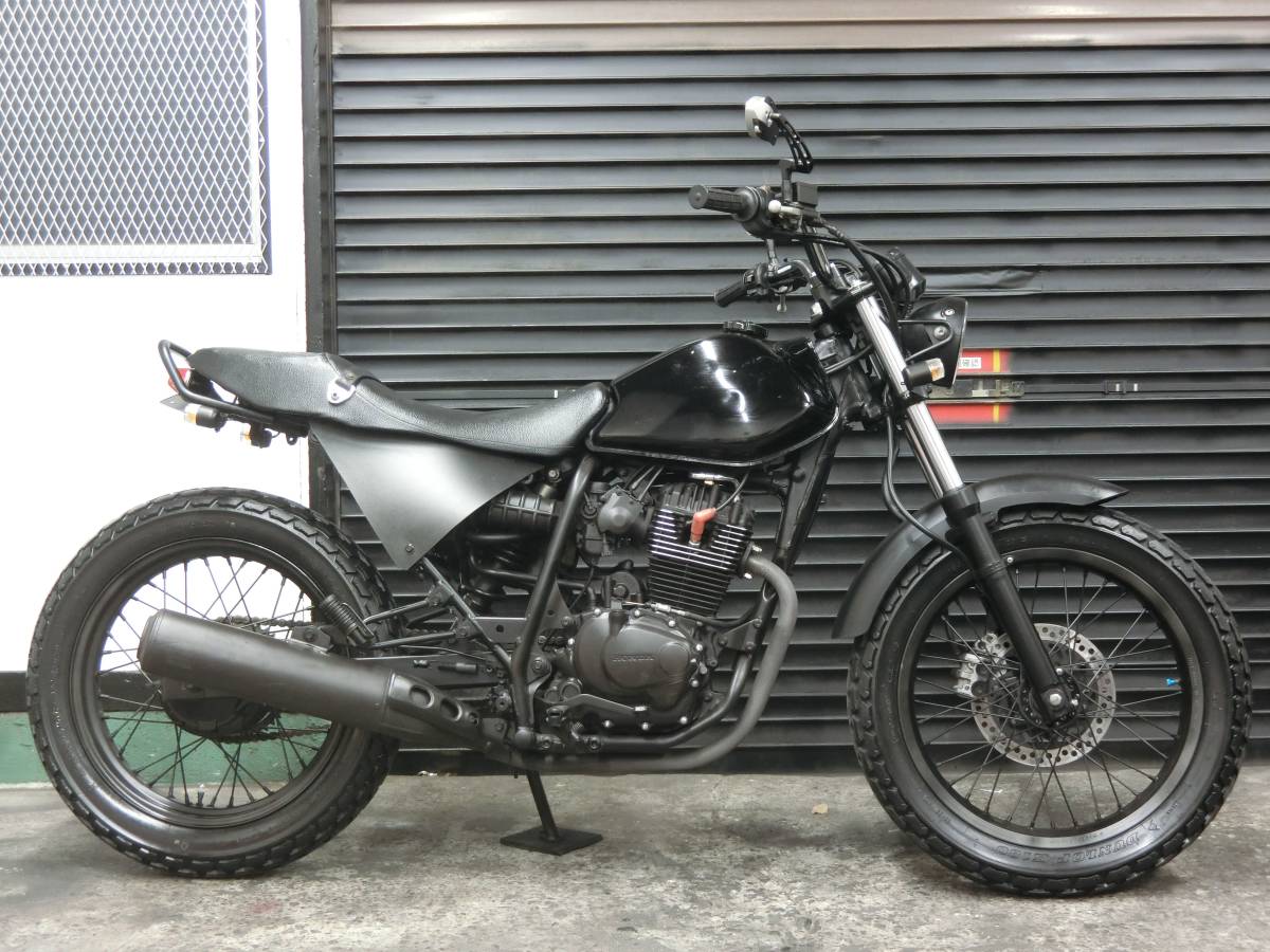 ftr223 フェンダーレス シンプルなオールブラックスタイル FTR223 