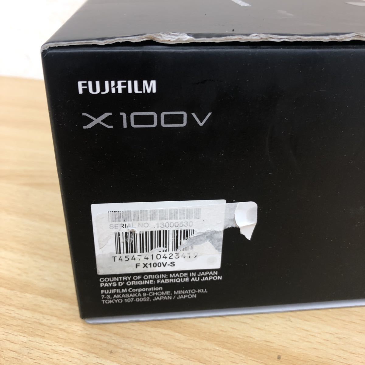 1円～ 展示品 FUJIFILM X100V シルバー デジタルカメラ フジフィルム 富士フィルム FUJIFILM X100V シルバー ケース付 X100 中古｜フジヤカメラ