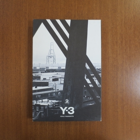 ヨウジヤマモト アディダス Adidas And Yohji Yamamoto Celebrating 5 Years Of Y 3 写真集 装苑 花椿 山本耀司 アイデア ブルータス デザイン 売買されたオークション情報 Yahooの商品情報をアーカイブ公開 オークファン Aucfan Com