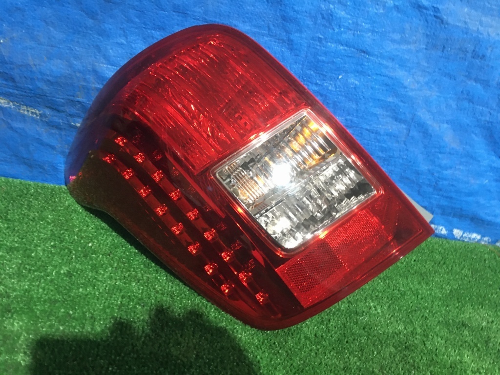 NZE141/NZE144 カローラフィールダー 前期 左テールランプ KOITO 13-97  