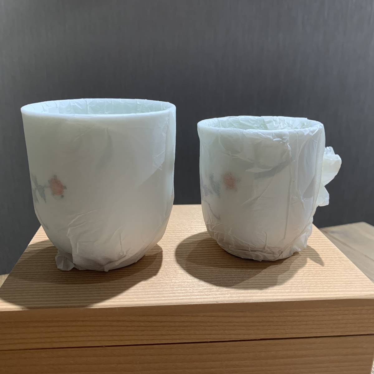 人間国宝 酒井田柿右衛門 十三代 染錦 作 二客 茶道具
