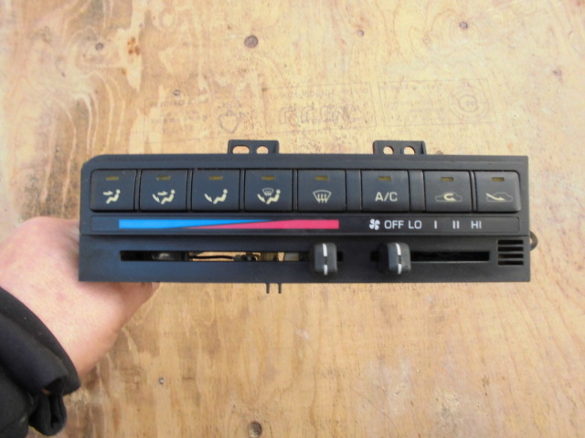 100系ハイエース最終型用　エアコンコントロールパネル　LED打替品　ブルー反転 ハイエース 100系 RZH10G 純正 Yahoo!オークション オート エアコン