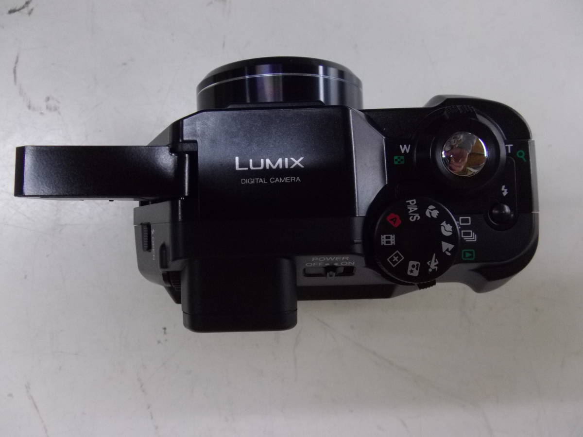 最新作，得価 # Panasonic デジタルカメラ LUMIX DMC-LC40 ブラック パナソニック《ジャンク》