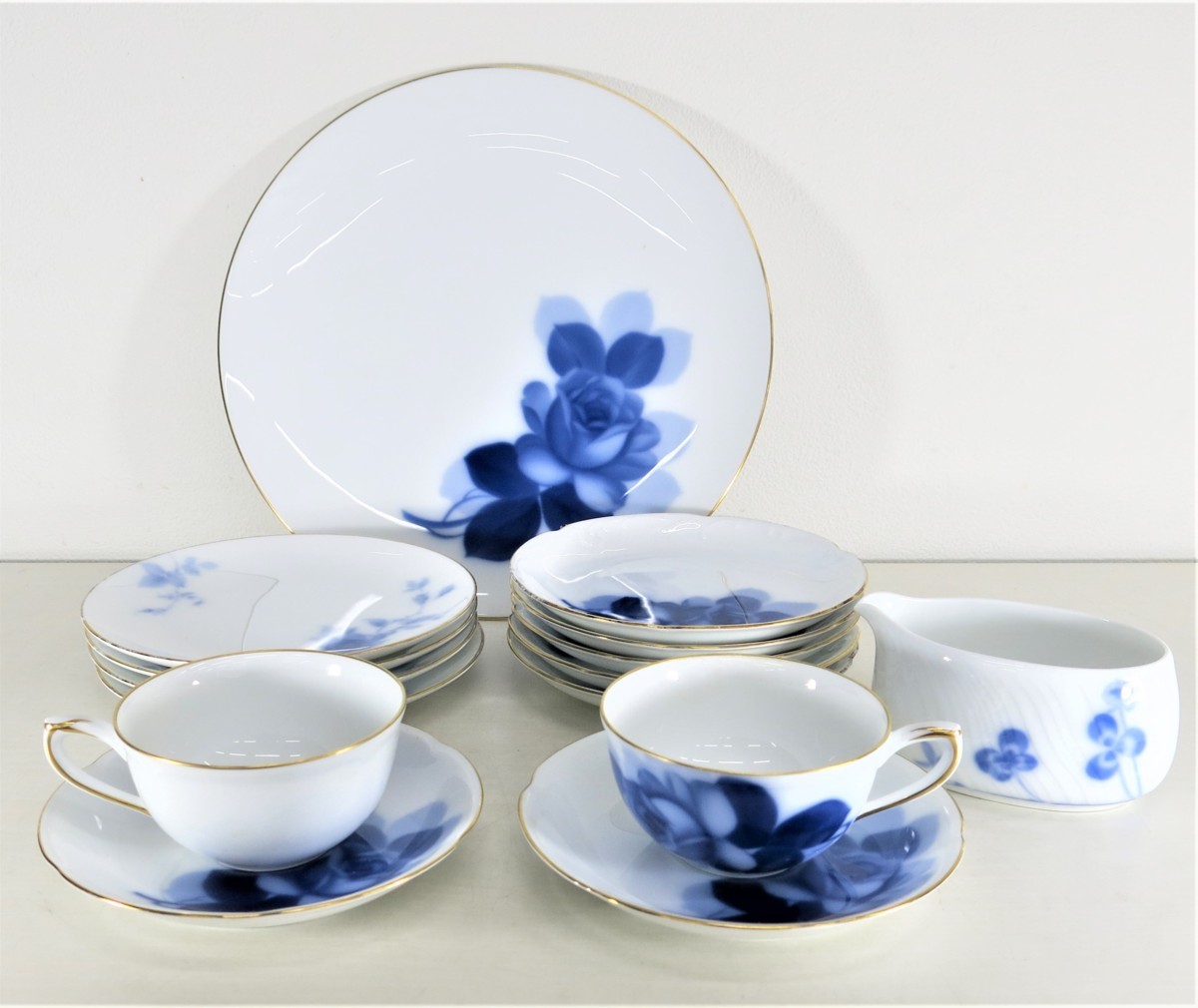秦野店 まとめ売り 品 12-33 OKURA 大倉陶園 カップ＆ソーサー2客