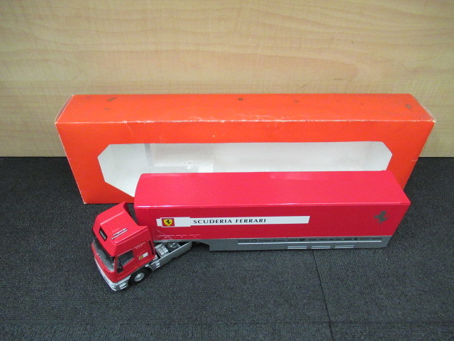 Old Car 1/43 SCUDERIA FERRARI フェラーリ F1チーム トランスポーター